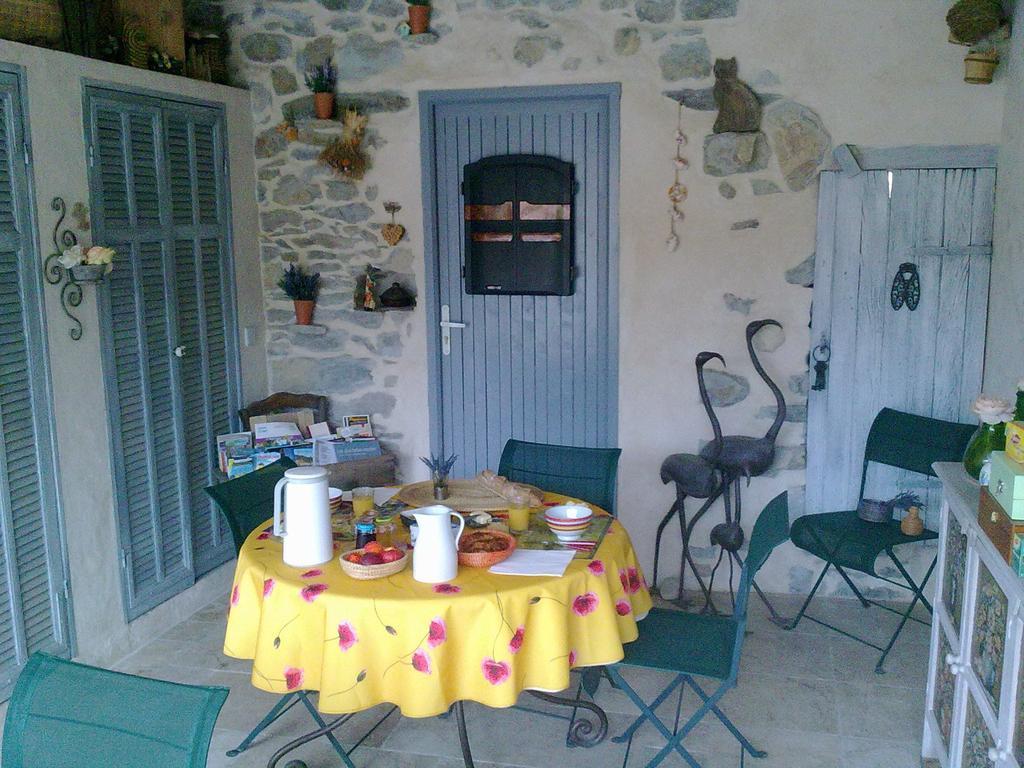 Bed and Breakfast La Bastide des Sources Le Castellet  Exterior foto