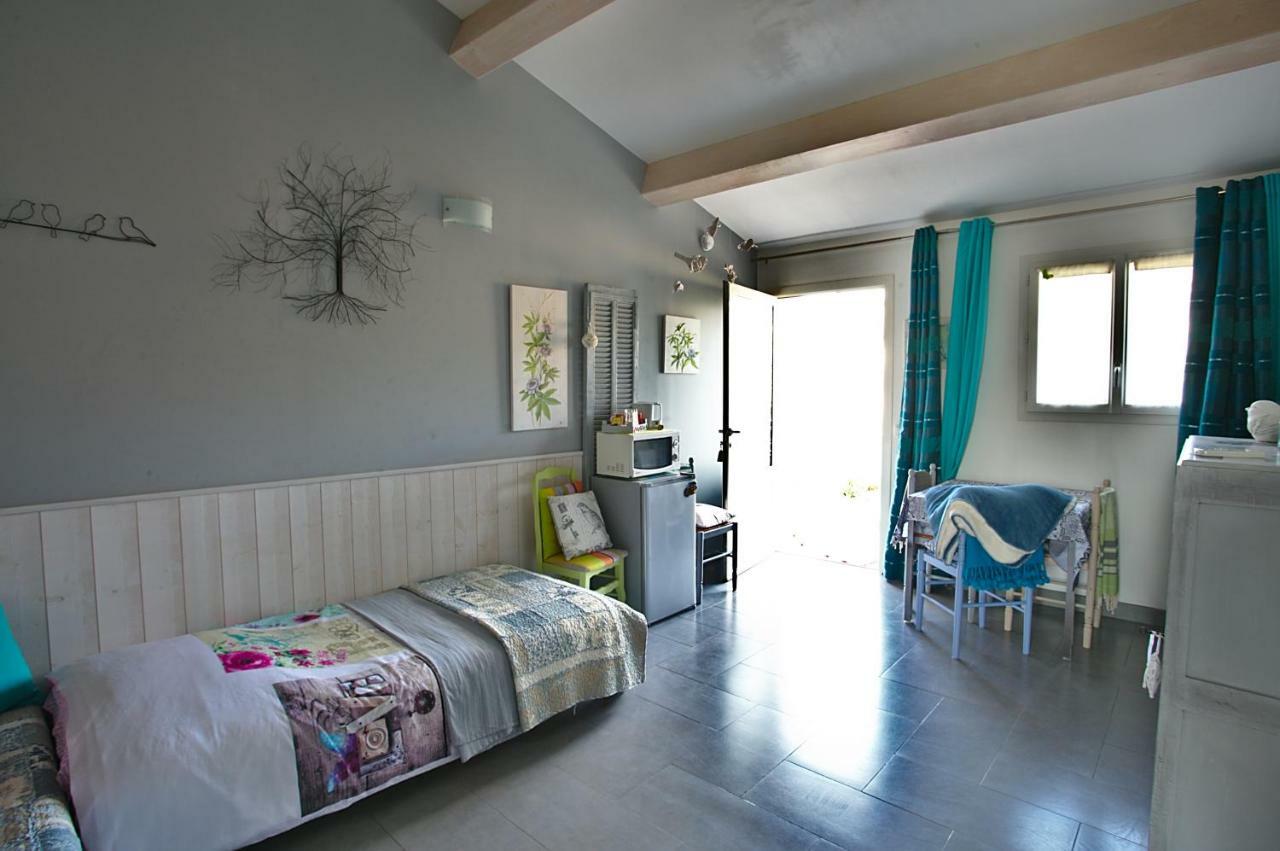 Bed and Breakfast La Bastide des Sources Le Castellet  Exterior foto